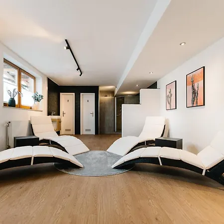 Moderne 2 Zi.-fewo Blackforest Art Barrierefrei Naehe Freiburg Διαμέρισμα